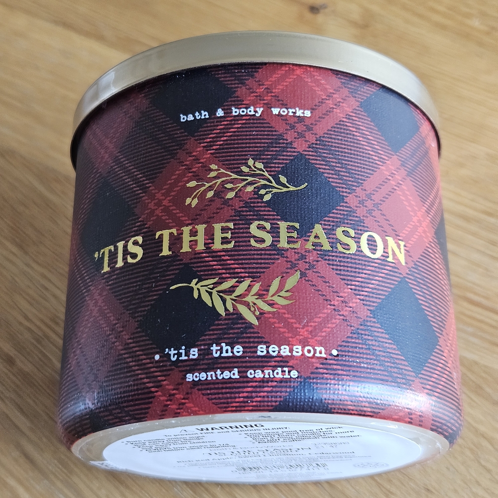 Bath & Body Works Tis The Season Scented Candle - 14.5 oz